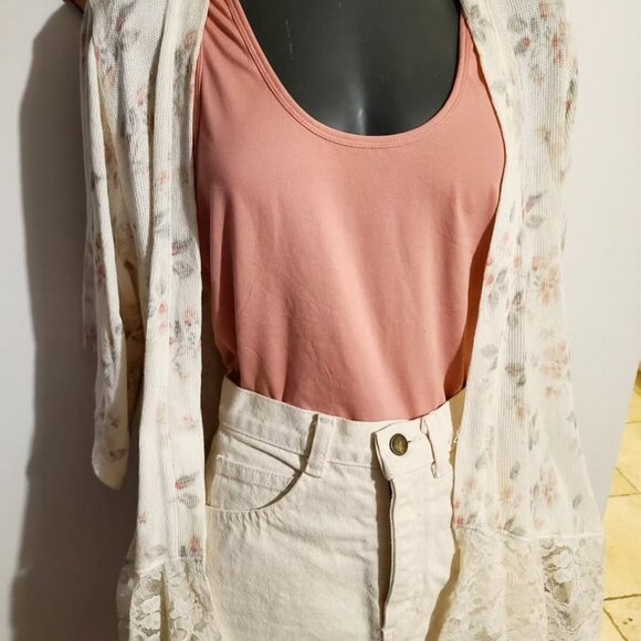 Gorgeous spring floral Komono/cardigan by Abercrombie. - Picture 2 of 9